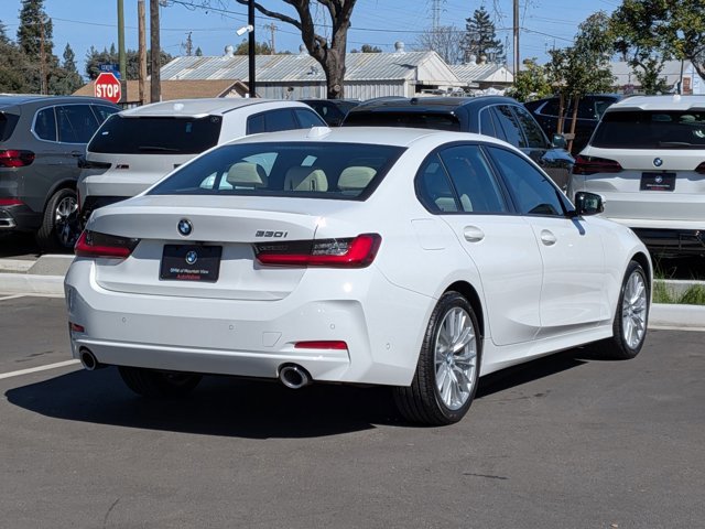 Used 2023 BMW 330i 330i w/ Premium Package image 5