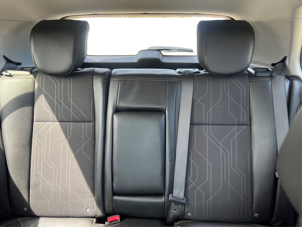 Used 2020 Chevrolet Trax LT w/ LT Convenience Package image 16