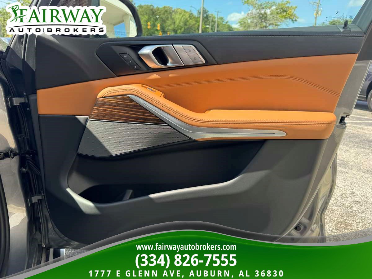 Used 2026 BMW X7 xDrive40i AWD/4WD image 33