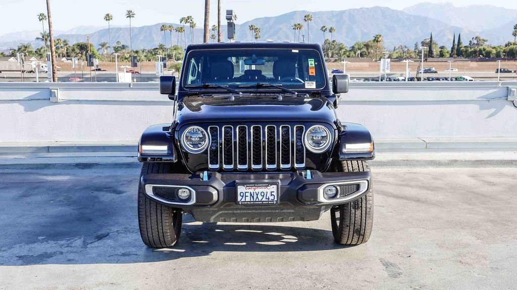 Used 2023 Jeep Wrangler Unlimited Sahara w/ Cold Weather Group image 3