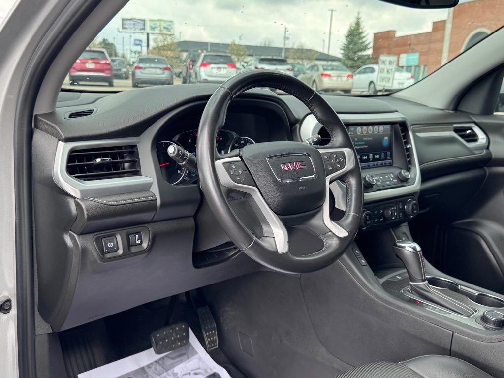 Used 2019 GMC Acadia SLT image 13
