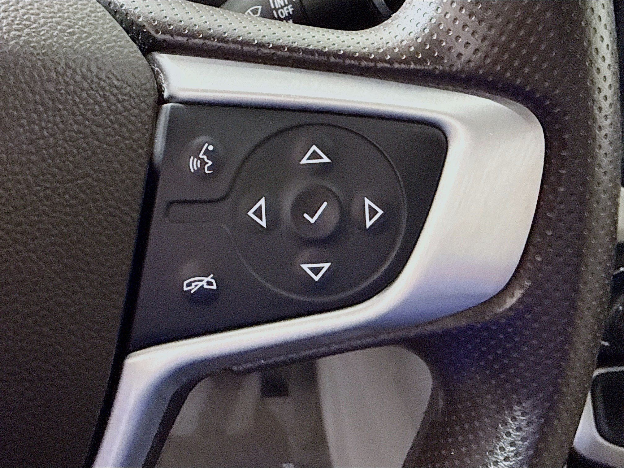 Used 2022 GMC Acadia SLE FWD image 15