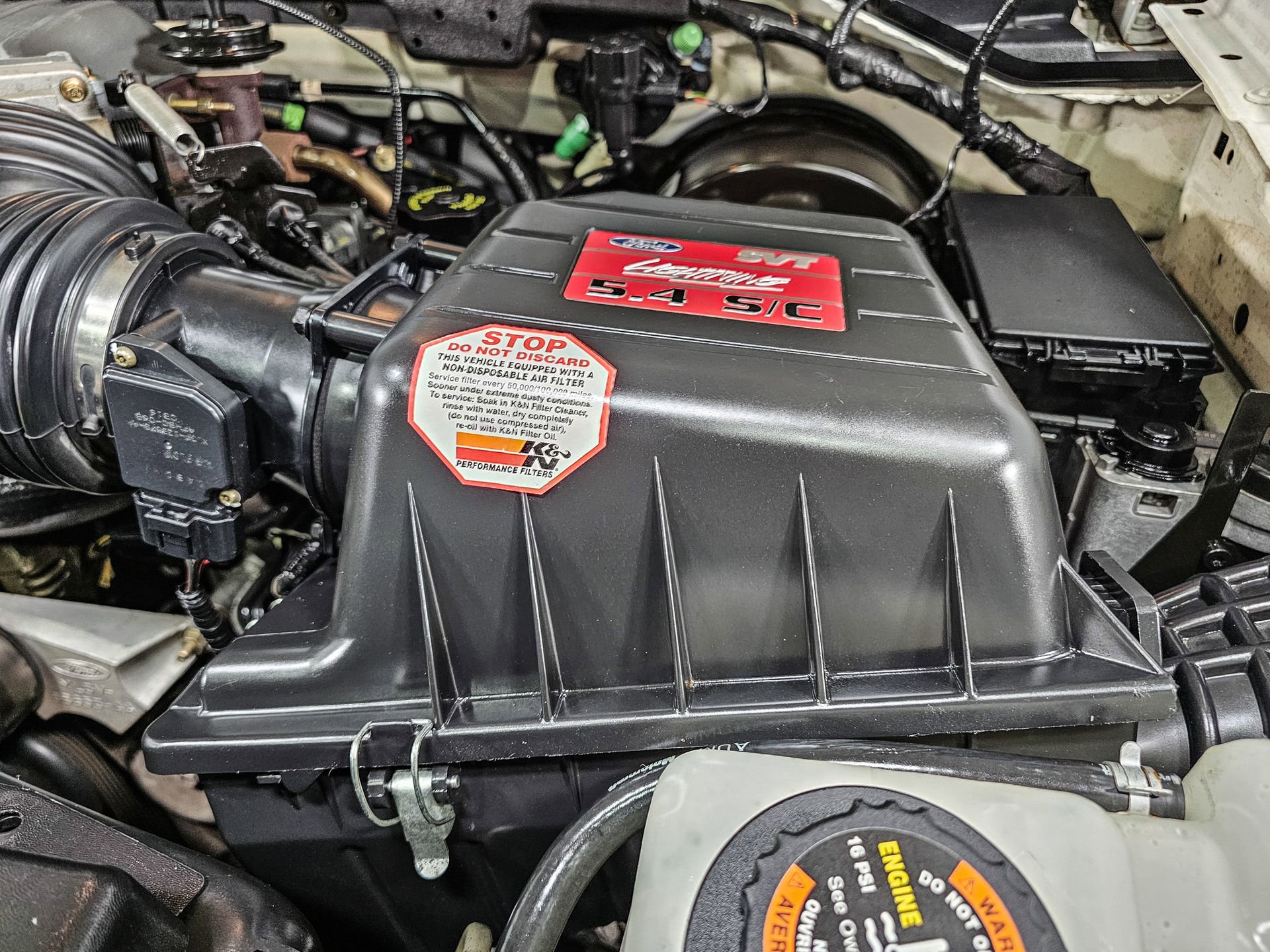 Used 2000 Ford F150 Lightning RWD image 29