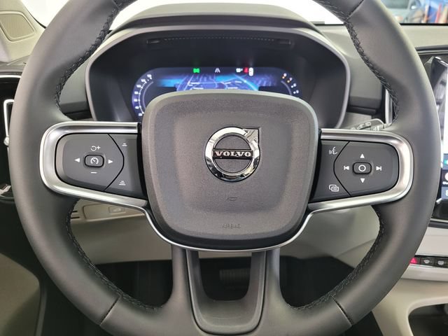New 2026 Volvo XC40 B5 Plus w/ Protection Package Premier AWD/4WD image 22