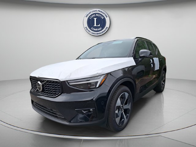 New 2026 Volvo XC40 B5 Plus w/ Protection Package Premier