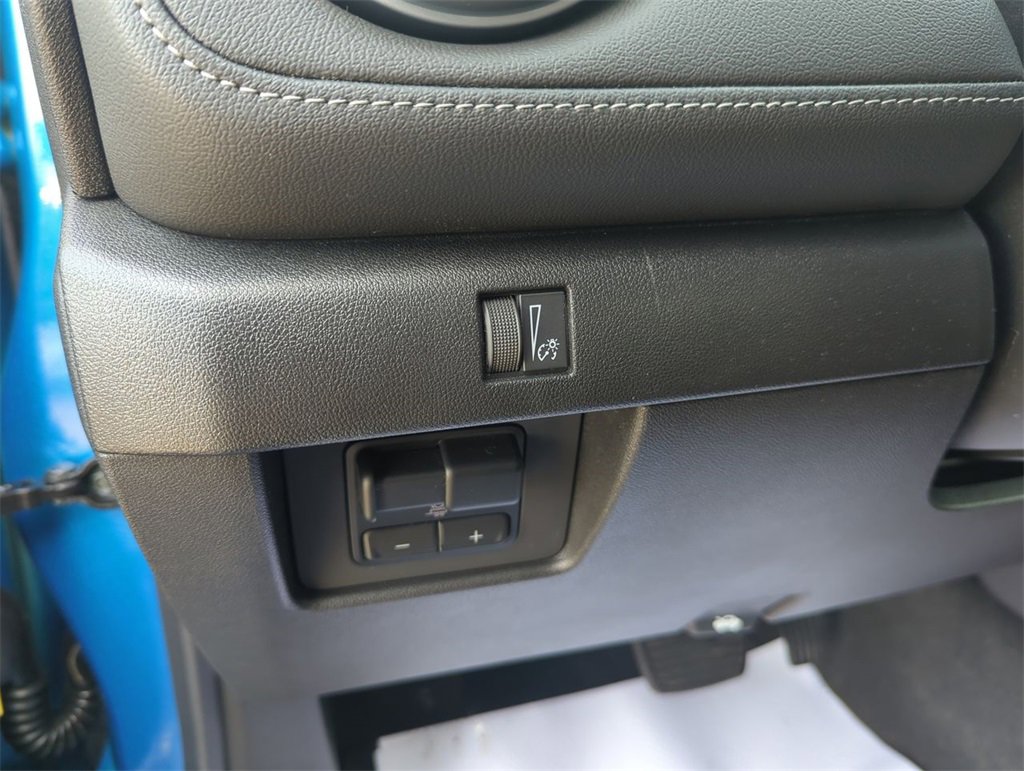 Used 2024 Chevrolet Colorado LT w/ LT Convenience Package II image 14