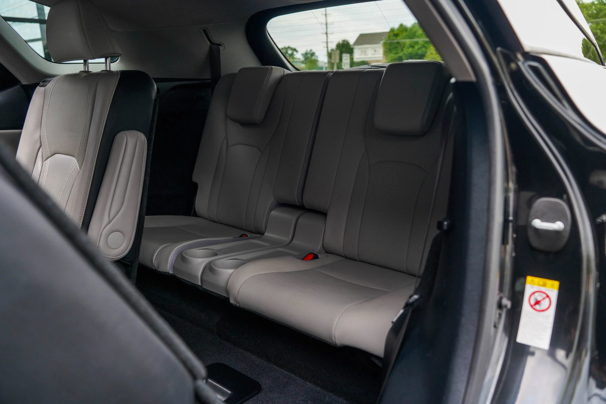 Used 2018 Lexus RX 450hL Premium w/ Premium Package AWD/4WD image 30