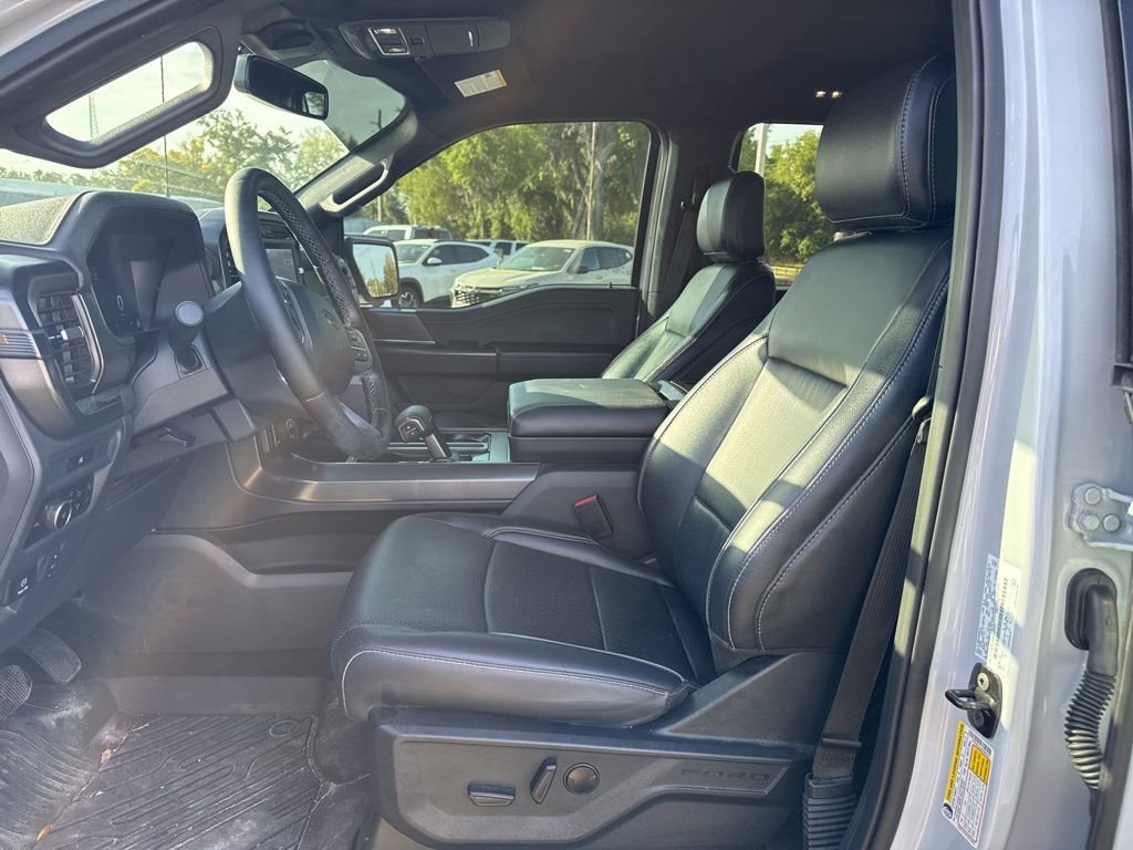 Used 2025 Ford F150 Lariat w/ Equipment Group 501A Mid image 9