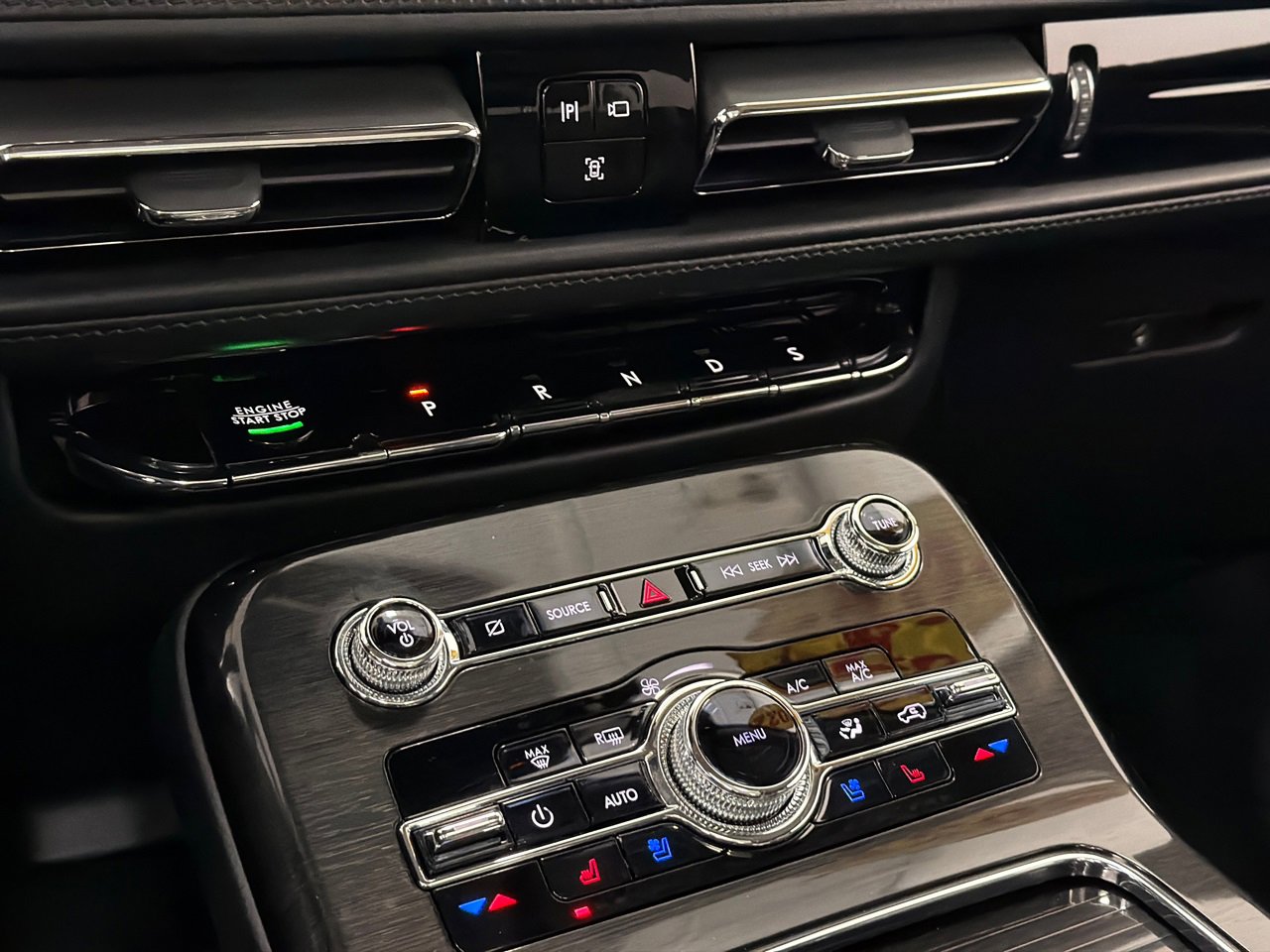 Certified 2022 Lincoln Nautilus Reserve w/ Equipment Group 201A image 30