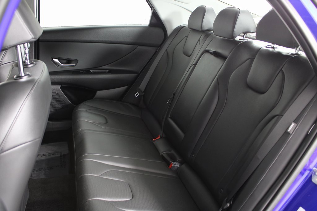 Certified 2025 Hyundai Elantra Limited image 15