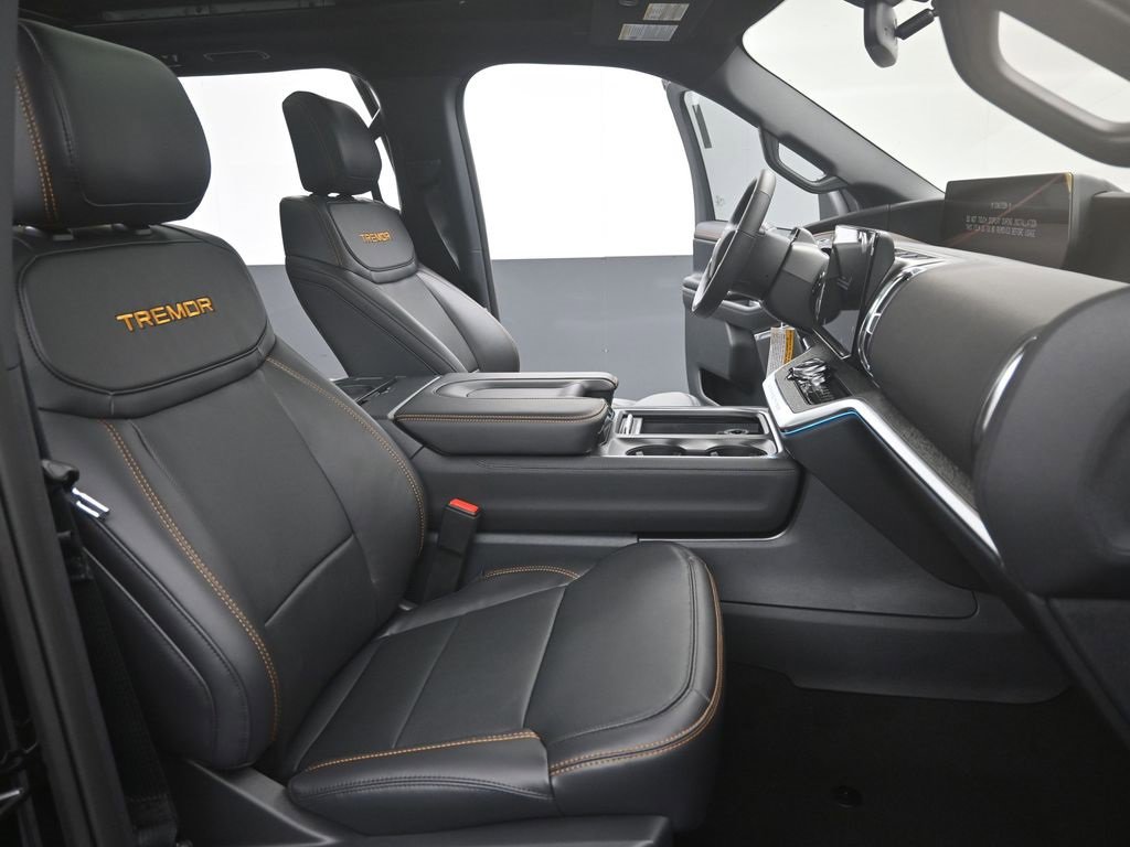 New 2025 Ford Expedition Tremor image 27