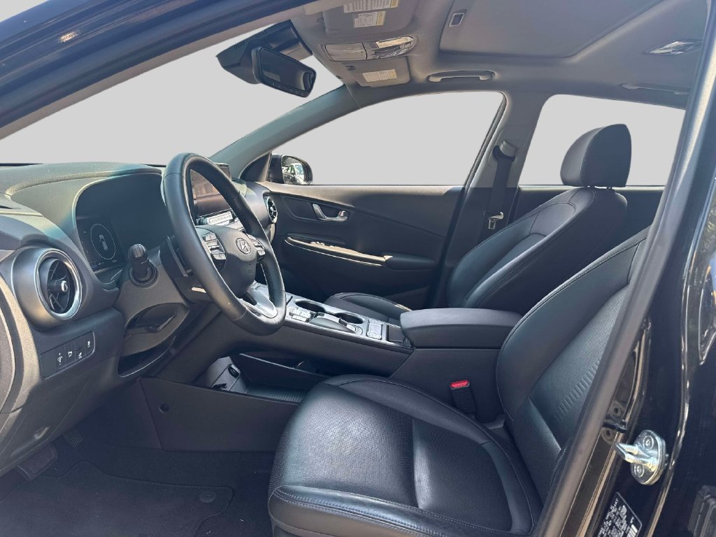 Certified 2022 Hyundai Kona Limited w/ Cargo Package FWD image 18