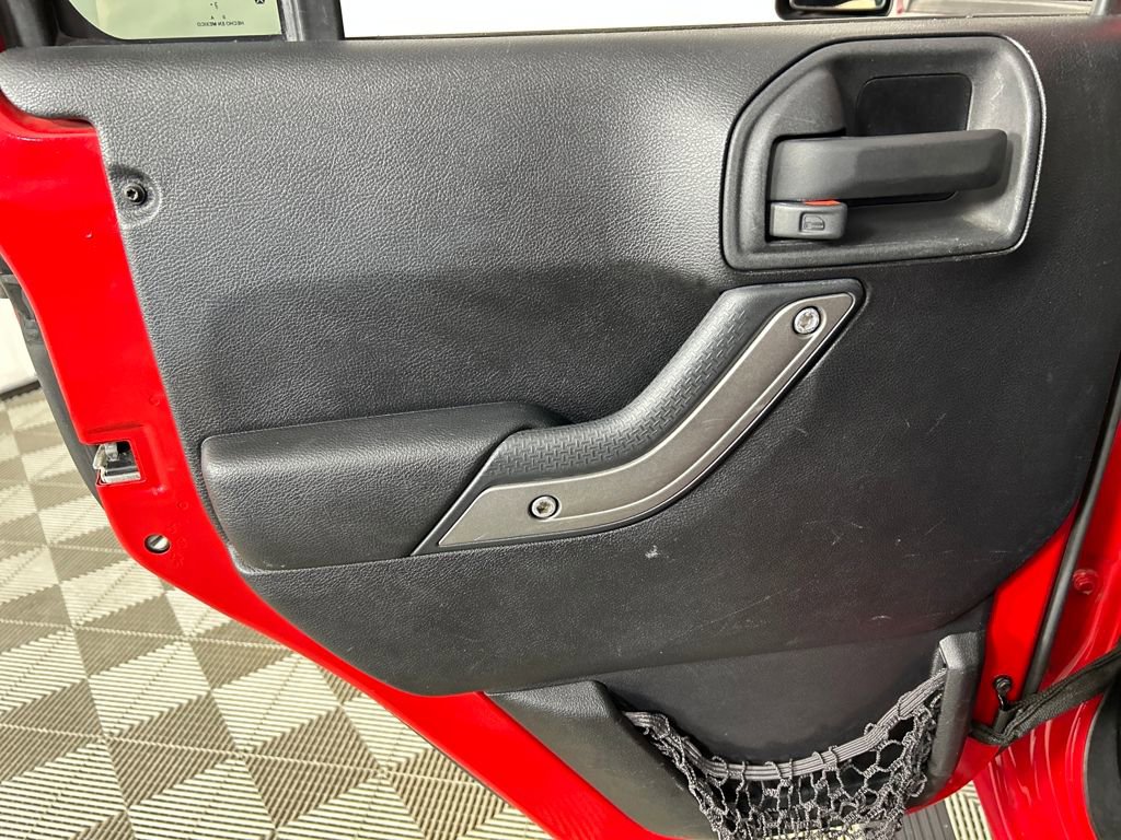 Used 2014 Jeep Wrangler Unlimited Sport w/ Quick Order Package 24S AWD/4WD image 16