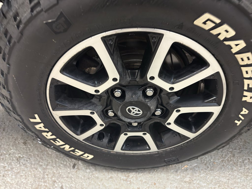 Used 2014 Toyota Tundra SR5 image 33