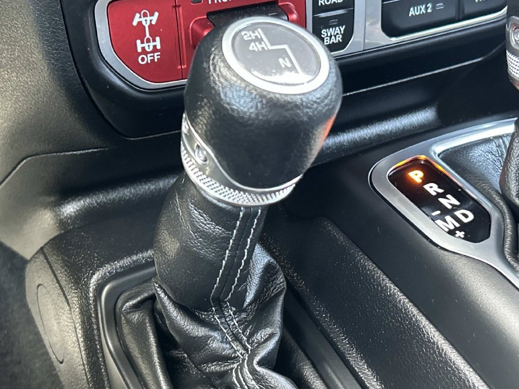 Used 2026 Jeep Wrangler Unlimited Rubicon AWD/4WD image 25