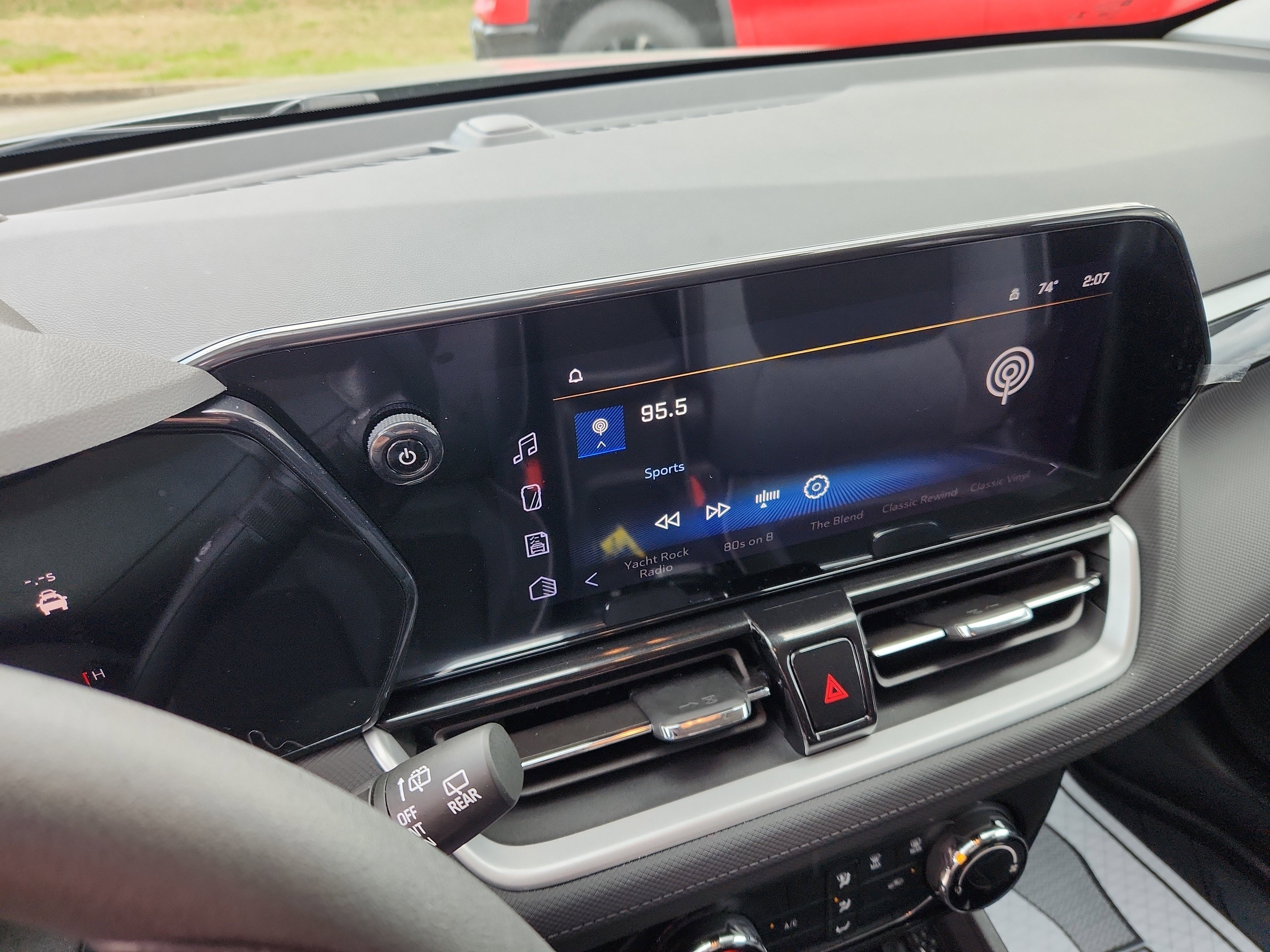 Used 2024 Chevrolet TrailBlazer LT w/ Driver Confidence Package image 30