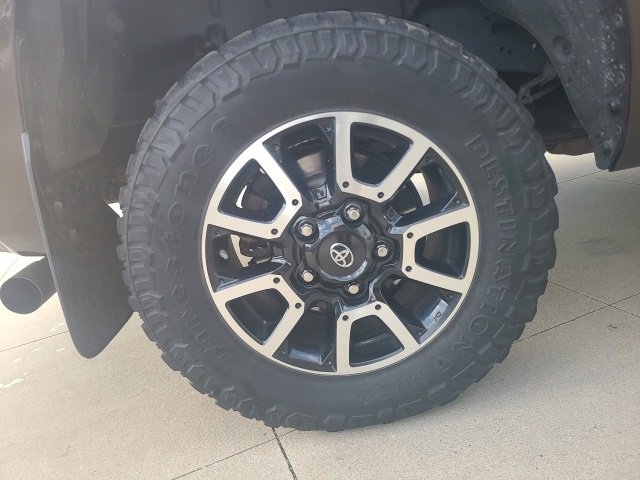 Used 2020 Toyota Tundra Limited image 10