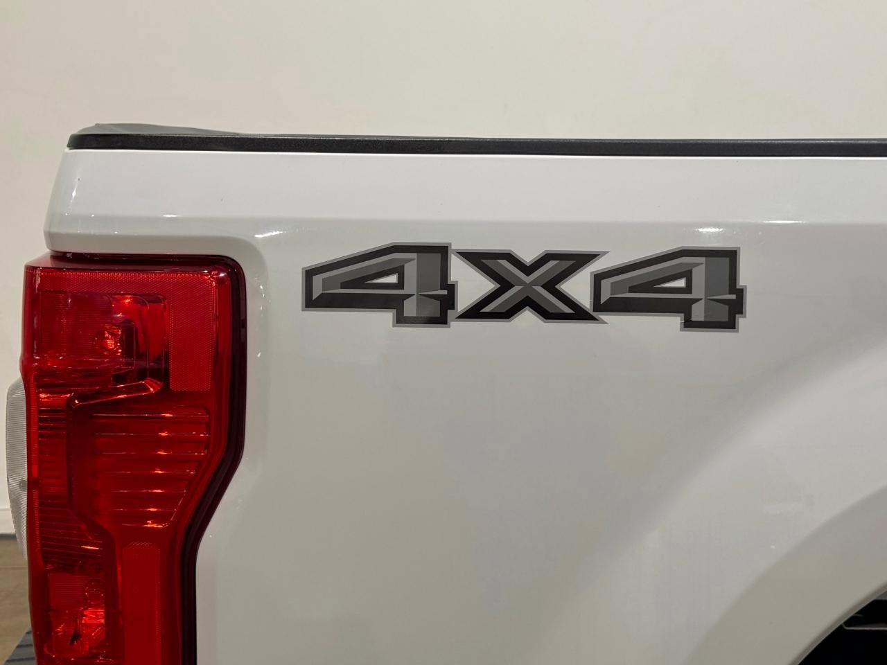 Used 2022 Ford F250 XL w/ Power Equipment Group AWD/4WD image 58