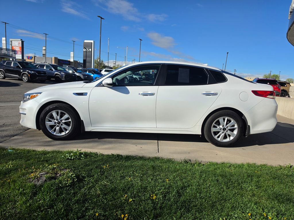 Used 2016 Kia Optima LX image 8