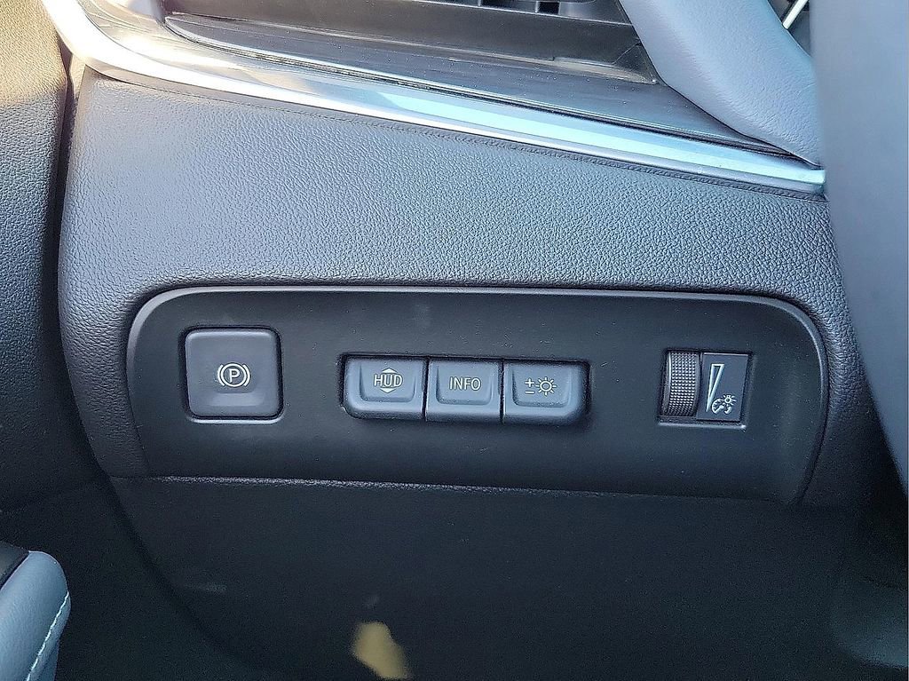 Used 2023 Buick Enclave Premium w/ Experience Buick Package image 15