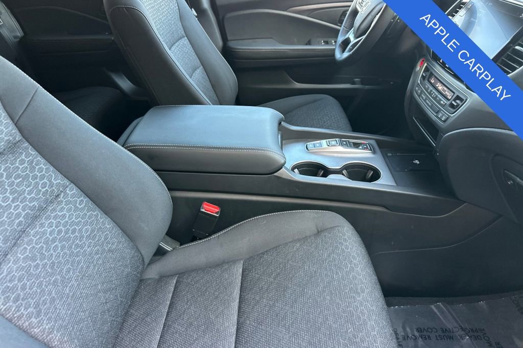 Used 2025 Honda Ridgeline Sport image 16