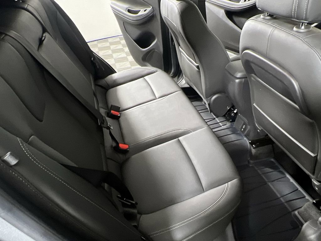 Certified 2024 Buick Encore GX Sport Touring w/ Experience Buick Package image 27