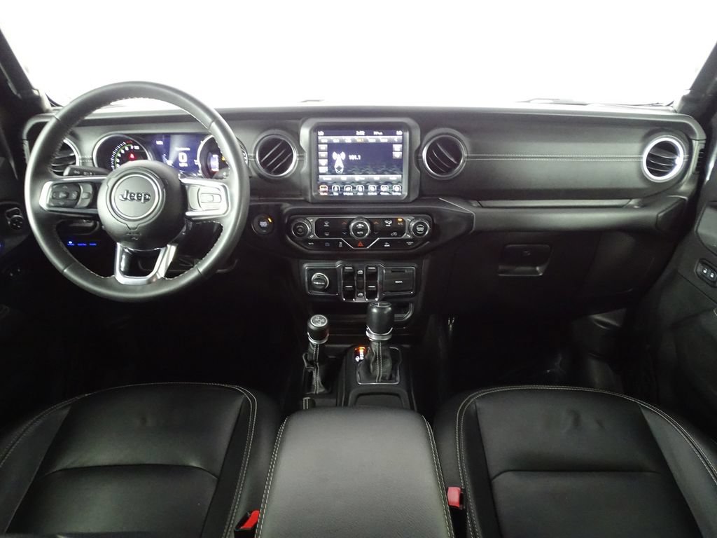 Used 2023 Jeep Wrangler Unlimited Sahara AWD/4WD image 10