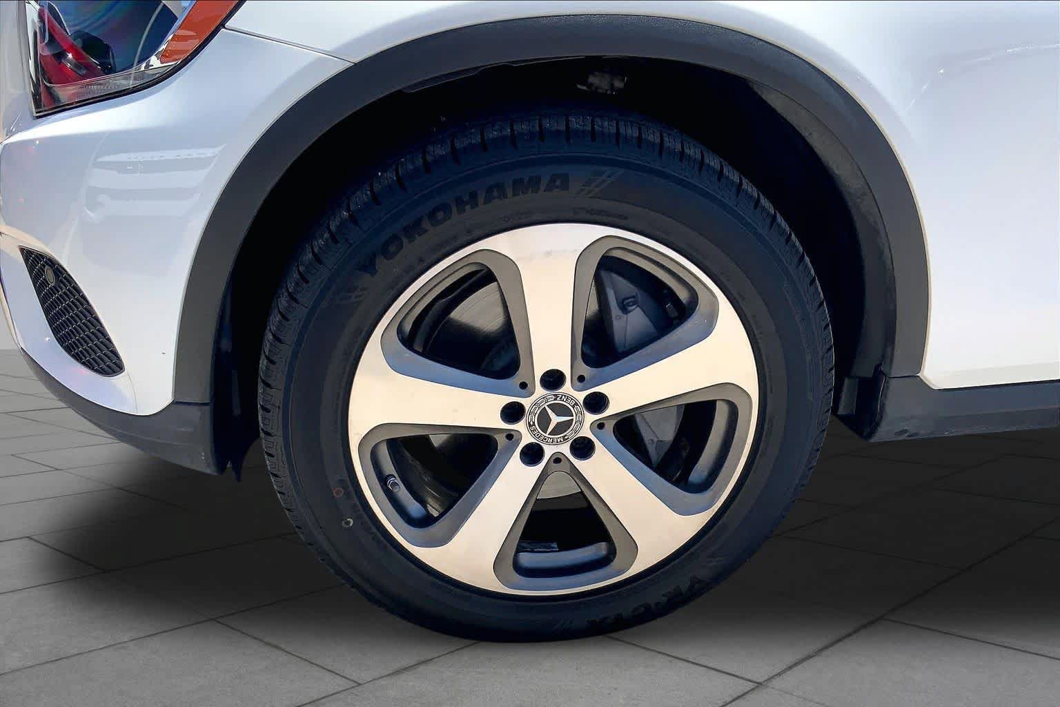 Used 2018 Mercedes-Benz GLC 300 4MATIC image 10