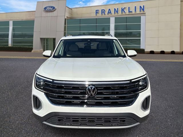 Used 2025 Volkswagen Atlas SEL AWD/4WD image 2