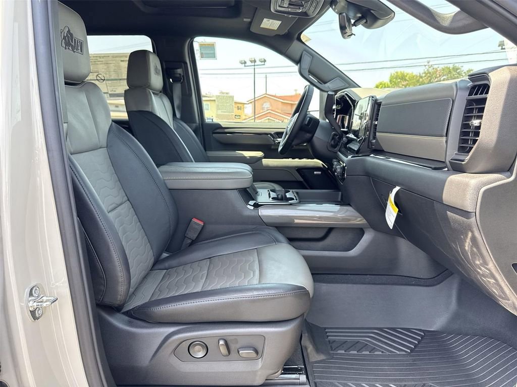 New 2026 Chevrolet Silverado 2500 ZR2 w/ ZR2 Bison Edition AWD/4WD image 33