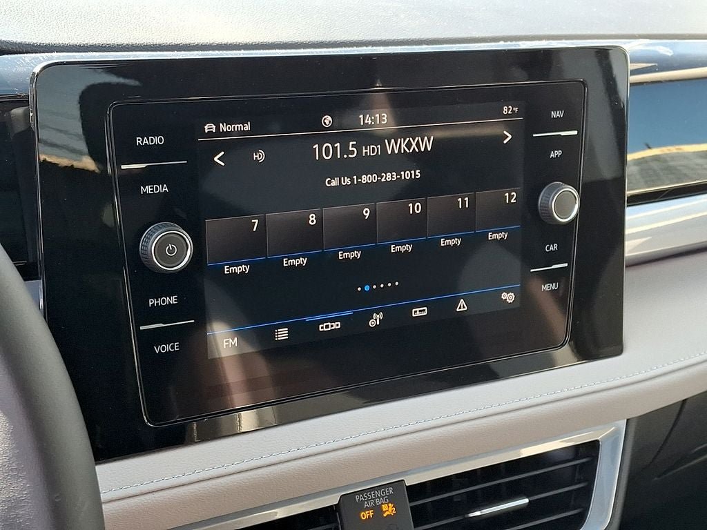 New 2026 Volkswagen Taos SEL AWD/4WD image 10
