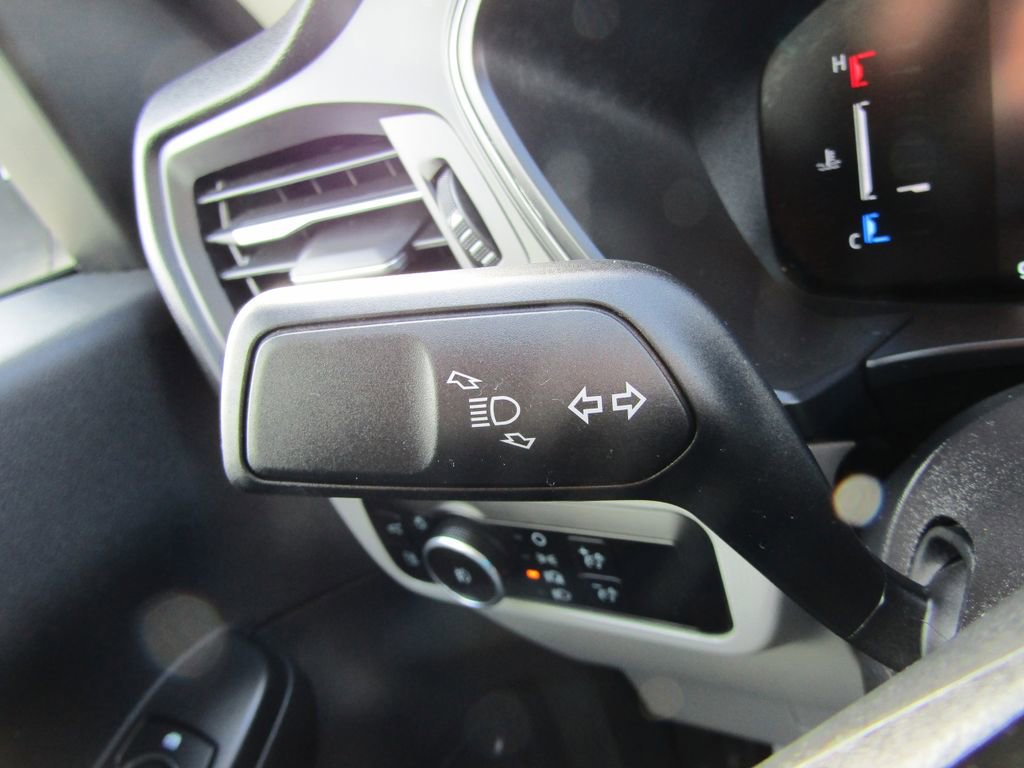 Used 2025 Ford Escape SE image 23