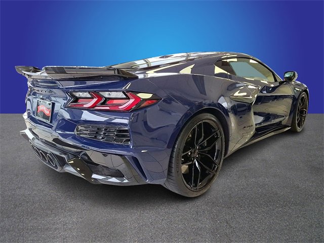 Used 2025 Chevrolet Corvette Z06 w/ Stealth Interior Trim Package image 4