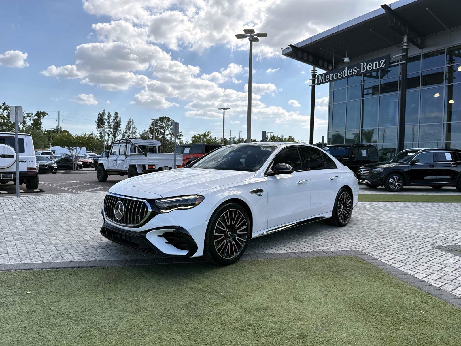 New 2026 Mercedes-Benz E 53 AMG e 4MATIC Sedan image 2