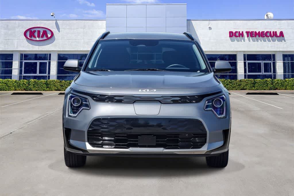 Certified 2024 Kia Niro Wind FWD image 2