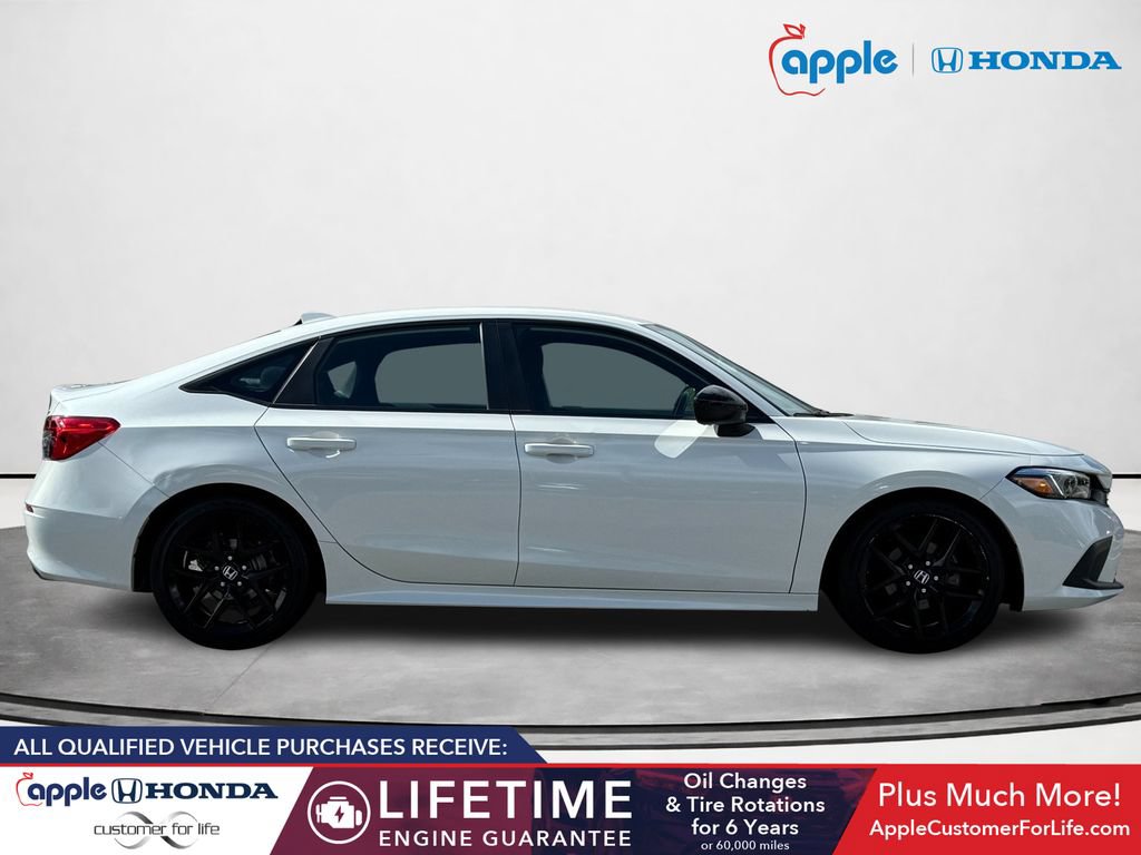 Used 2024 Honda Civic Sport image 2