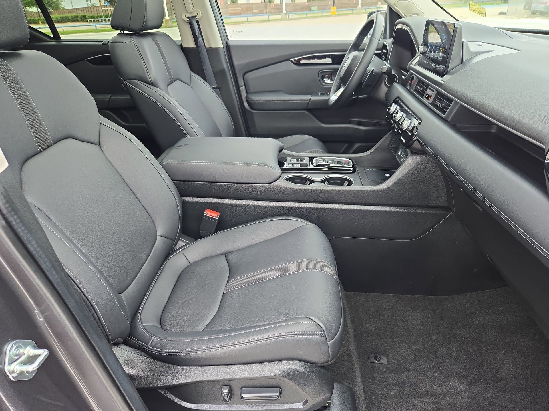 Certified 2023 Honda Pilot Touring image 32