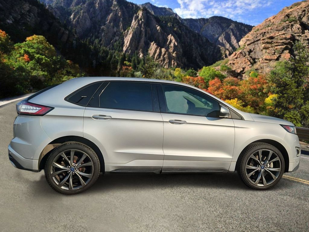 Used 2018 Ford Edge Sport w/ Equipment Group 401A AWD/4WD image 2