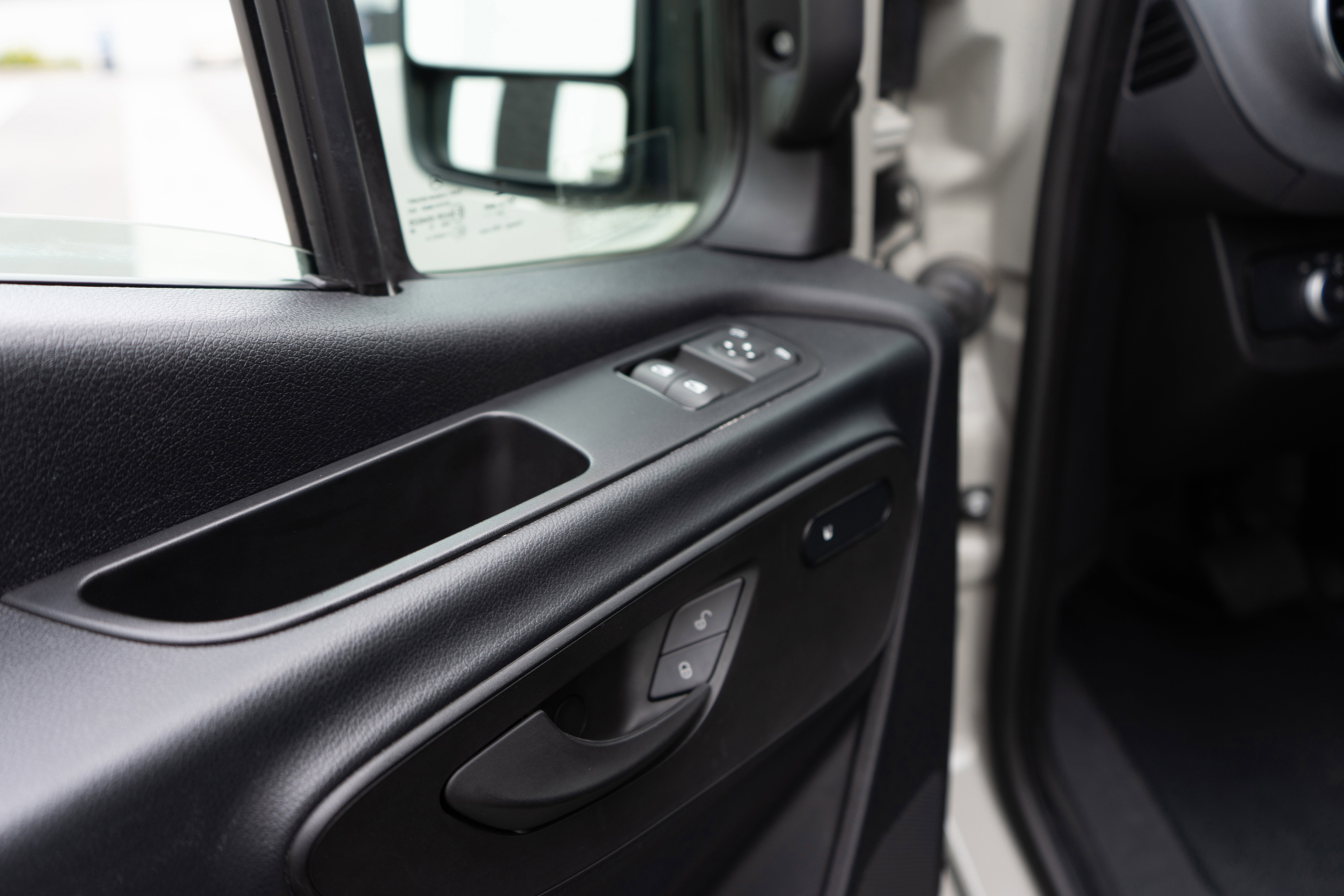 Used 2020 Mercedes-Benz Sprinter 3500 image 39