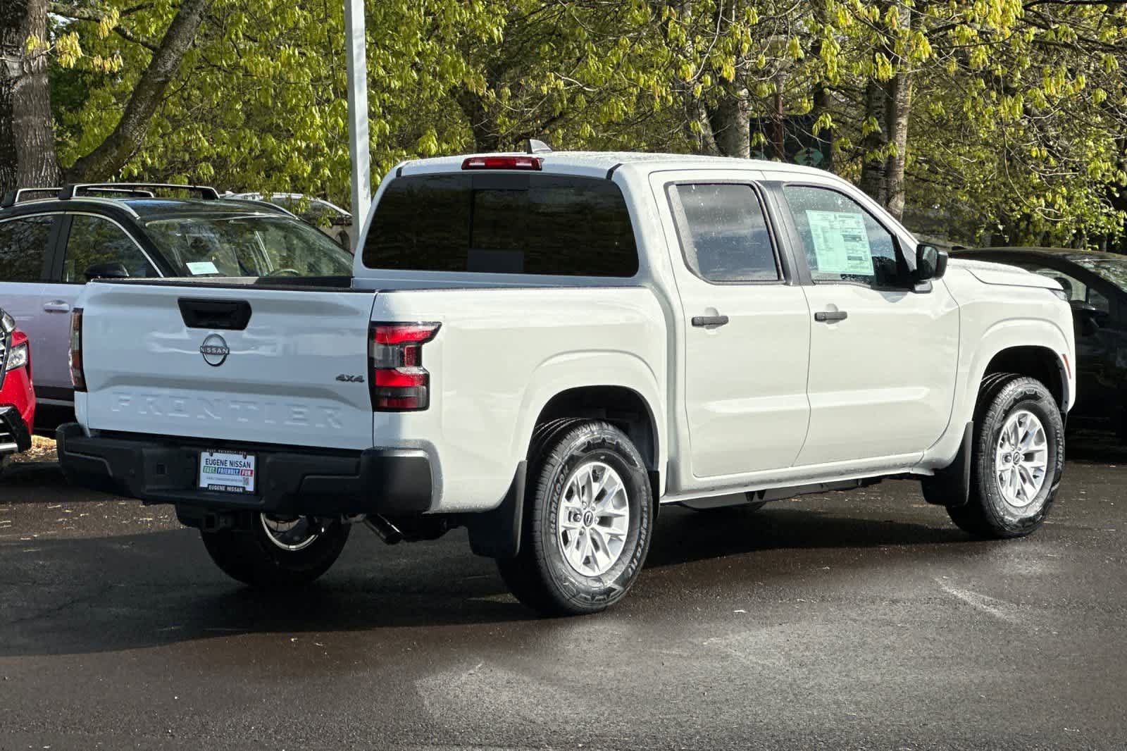 New 2026 Nissan Frontier S image 2