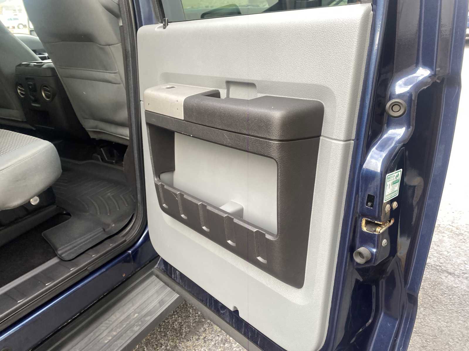 Used 2015 Ford F250 XLT w/ XLT Value Package image 36