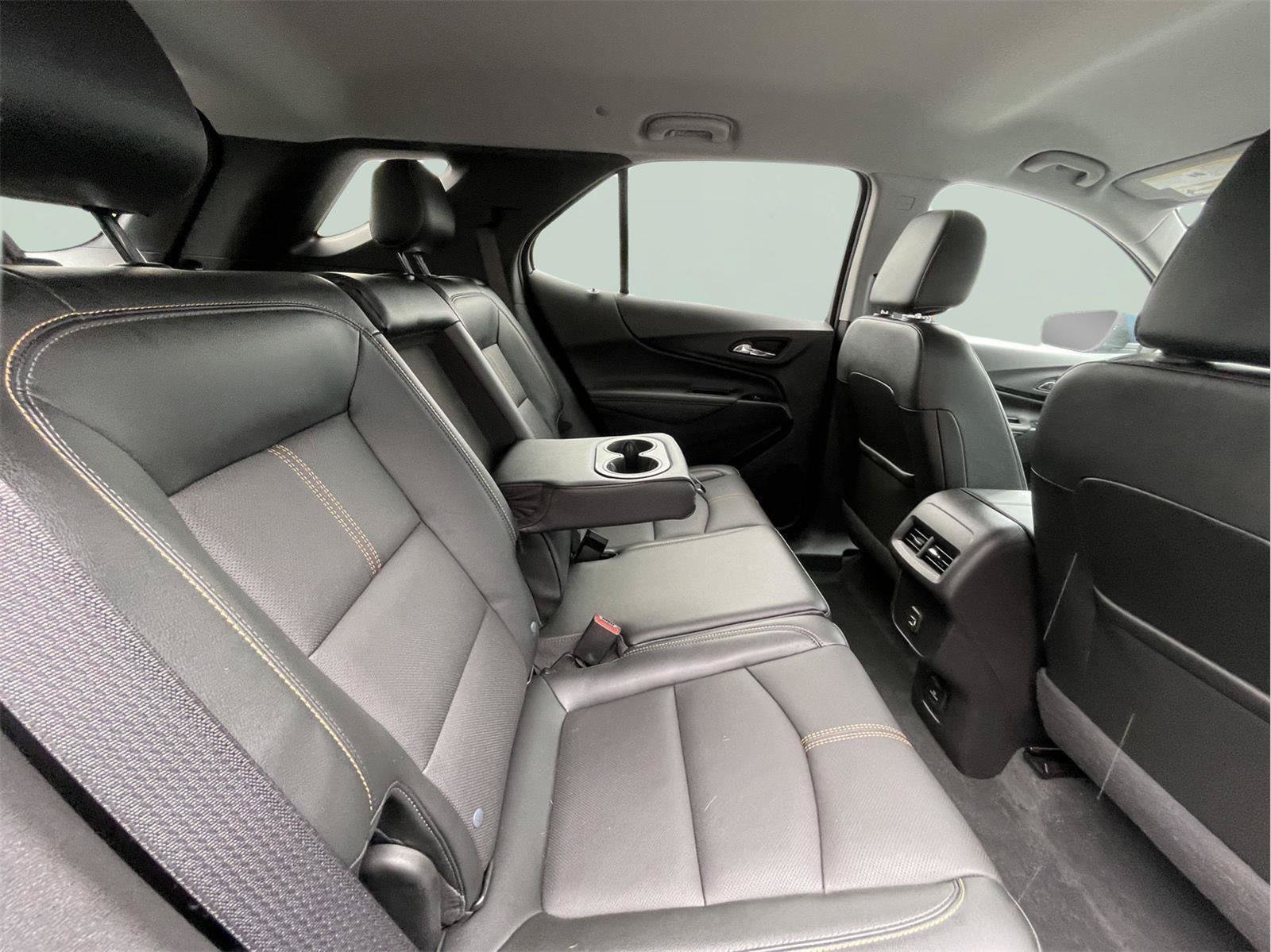 Used 2024 Chevrolet Equinox Premier w/ LPO, Floor Liner Package AWD/4WD image 19