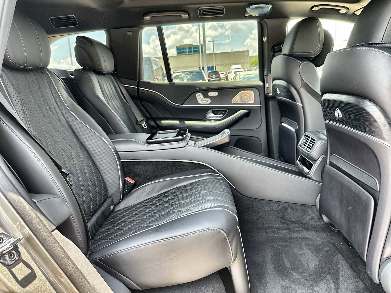 New 2026 Mercedes-Benz Maybach GLS 600 4MATIC image 19