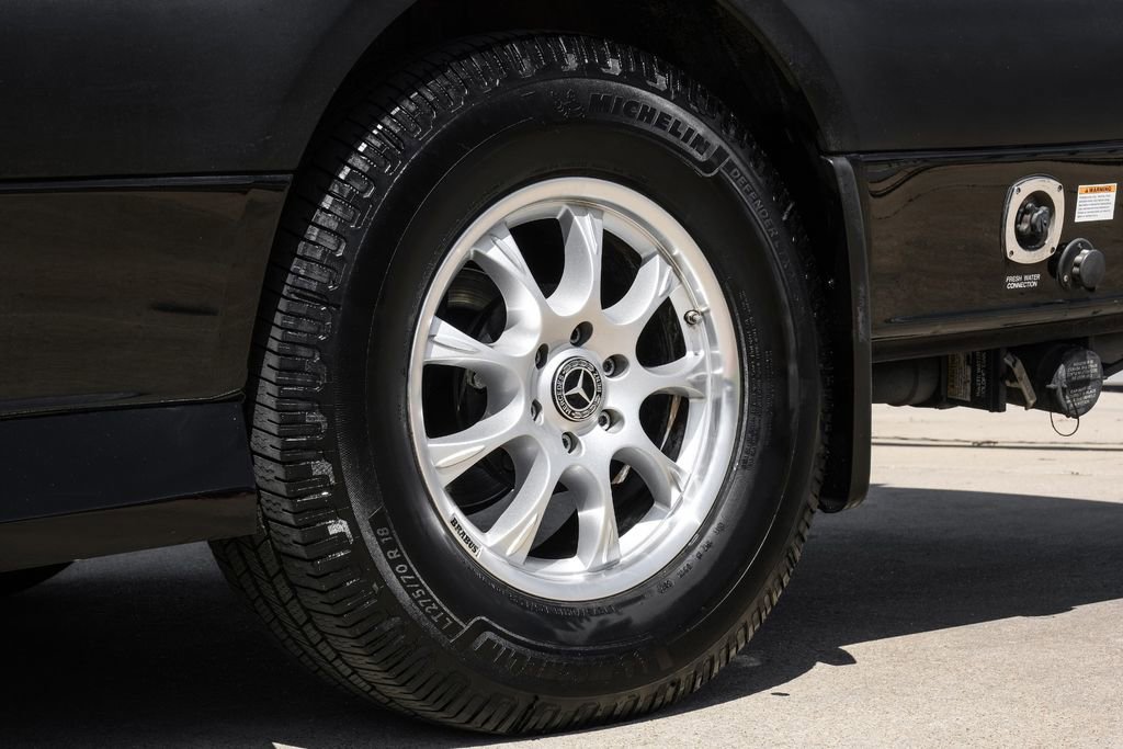 Used 2020 Mercedes-Benz Sprinter 3500 w/ Windows All Around Package image 78