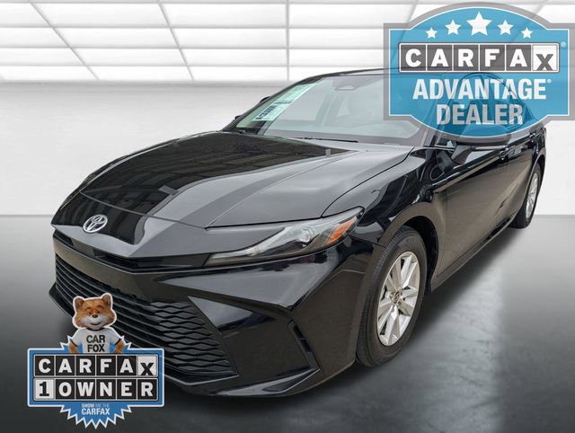 Used 2025 Toyota Camry LE image 23
