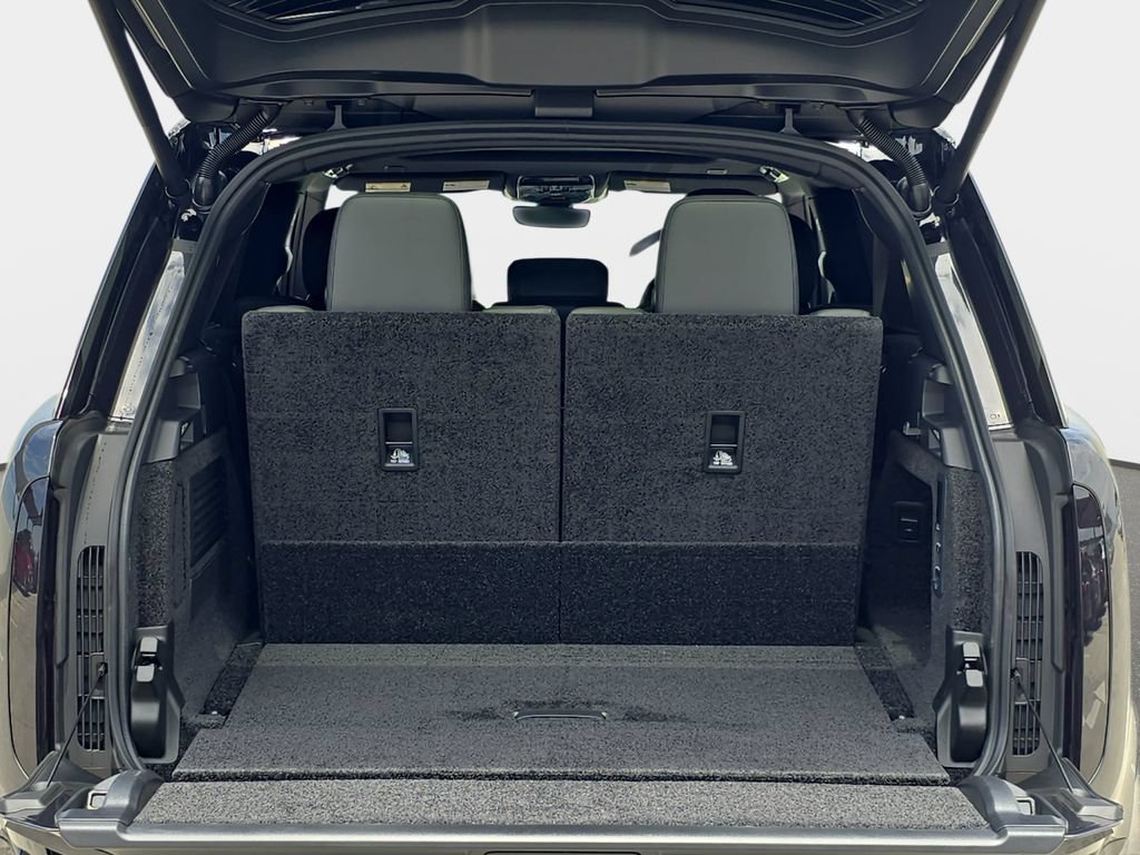 New 2026 Land Rover Range Rover Long Wheelbase SE AWD/4WD image 15