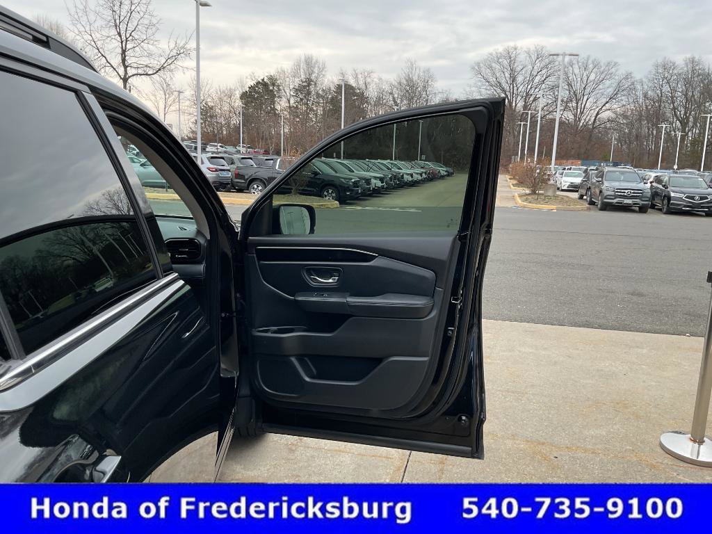 Used 2023 Honda Pilot Touring image 20