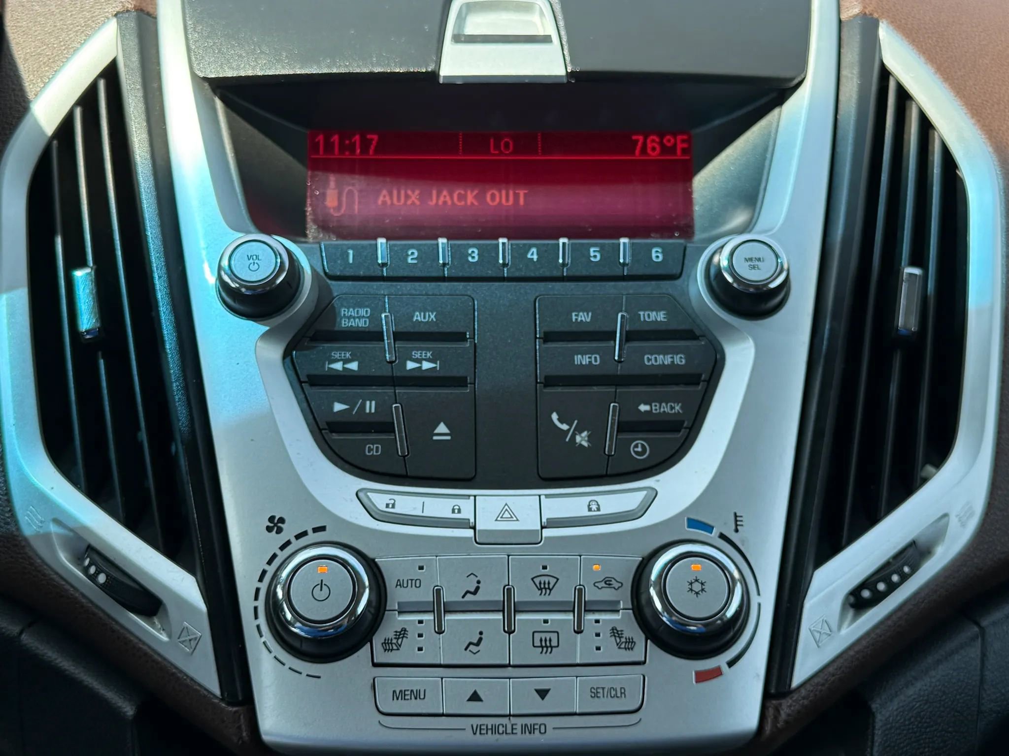 Used 2011 GMC Terrain SLT FWD image 26