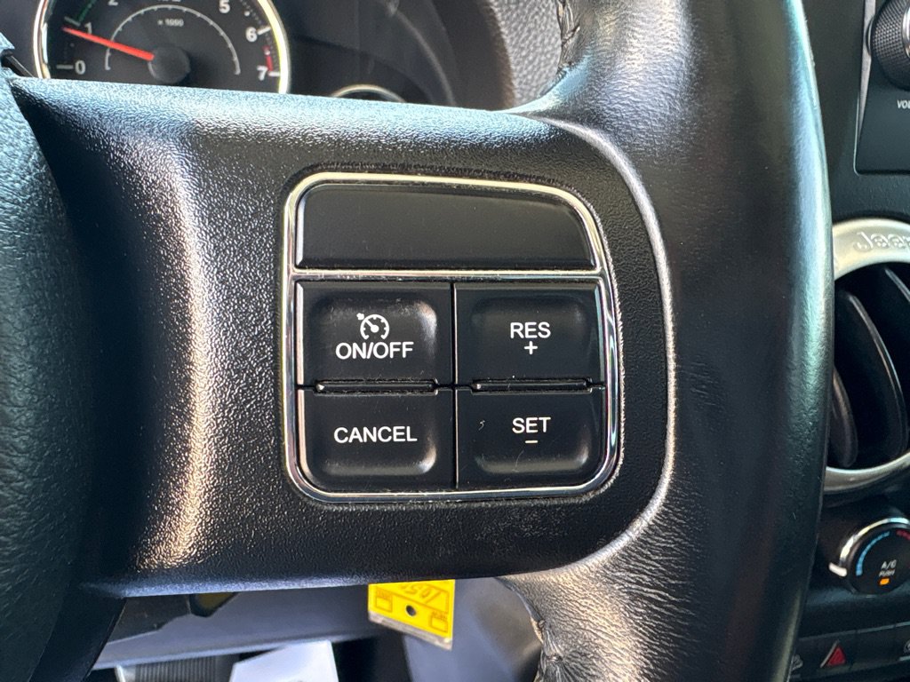 Used 2018 Jeep Wrangler Unlimited Sahara AWD/4WD image 18