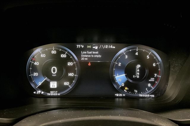 Certified 2021 Volvo XC60 T5 Momentum w/ Advanced Package AWD/4WD image 23